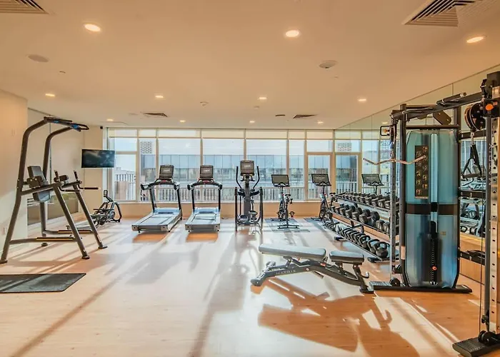 Elegant 22nd Flr Highrise Dt, Gym, Pool, Parking, W-d Apartment Phoenix